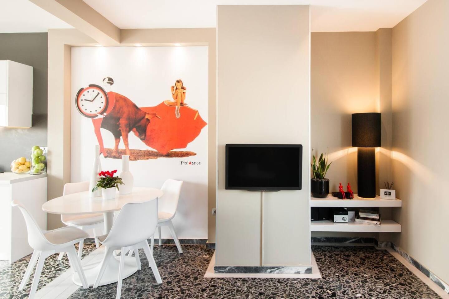 Ma Maison Nο 1, Penthouse, Acropolis And Lycabettus View, Ultra High Speed Internet 300 Mbps, 15' To Acropolis By Metro, 1' From Metro Station Атина Екстериор снимка