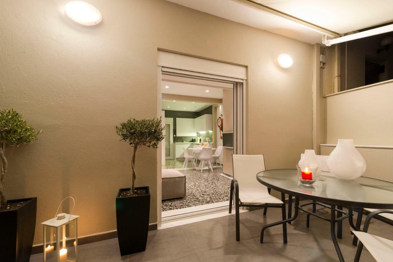 Ma Maison Nο 1, Penthouse, Acropolis And Lycabettus View, Ultra High Speed Internet 300 Mbps, 15' To Acropolis By Metro, 1' From Metro Station Apartment Атина Екстериор снимка